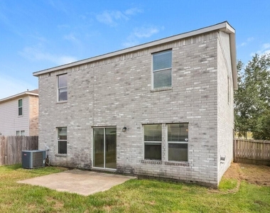 5006 Roth Forest Lane - Photo Thumbnail 14