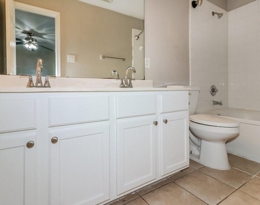 5006 Roth Forest Lane - Photo Thumbnail 9
