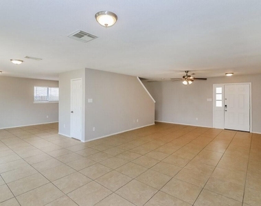 5006 Roth Forest Lane - Photo Thumbnail 3