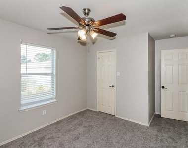 5006 Roth Forest Lane - Photo Thumbnail 13