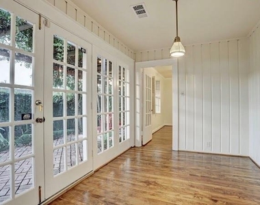 1652 Vassar Street - Photo Thumbnail 12
