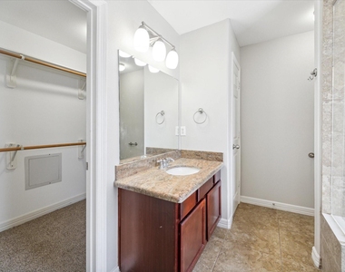 2624 Detering Street - Photo Thumbnail 11