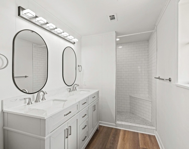 2606 Long Lane - Photo Thumbnail 9