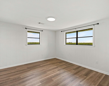 2606 Long Lane - Photo Thumbnail 10