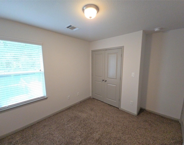626 Magnolia Bend - Photo Thumbnail 7