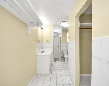 8105 Lanham Lane - Photo Thumbnail 23
