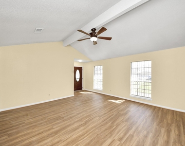 8105 Lanham Lane - Photo Thumbnail 4