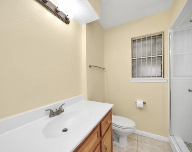 8105 Lanham Lane - Photo Thumbnail 28
