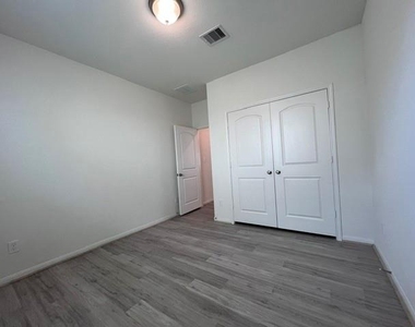 14147 Little River Drive - Photo Thumbnail 17
