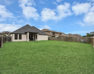 24523 Eucalyptus Way - Photo Thumbnail 28