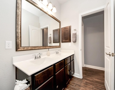 24523 Eucalyptus Way - Photo Thumbnail 21