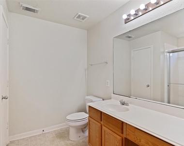 29522 Legends Stone Drive - Photo Thumbnail 13