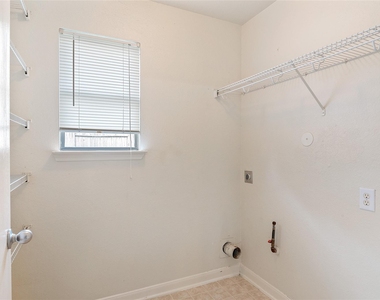 29522 Legends Stone Drive - Photo Thumbnail 15