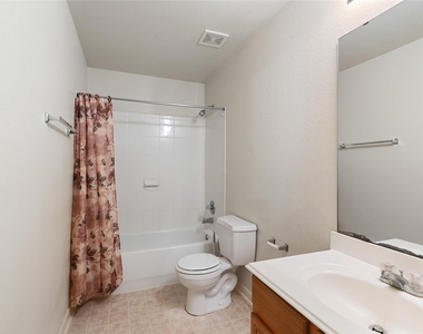 29522 Legends Stone Drive - Photo Thumbnail 14