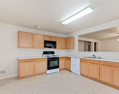 29522 Legends Stone Drive - Photo Thumbnail 6