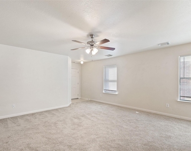 29522 Legends Stone Drive - Photo Thumbnail 4