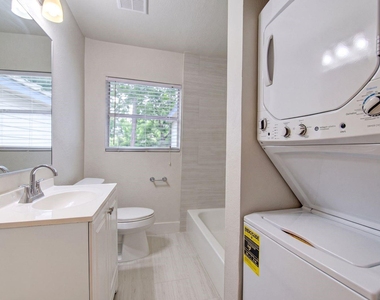 4735 Marietta Lane - Photo Thumbnail 14