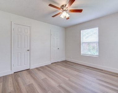 4735 Marietta Lane - Photo Thumbnail 25