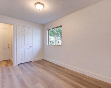 4735 Marietta Lane - Photo Thumbnail 19