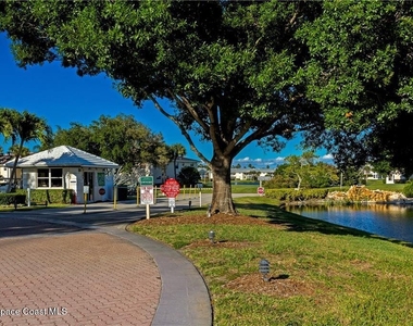 740 Lake Orchid Circle - Photo Thumbnail 30