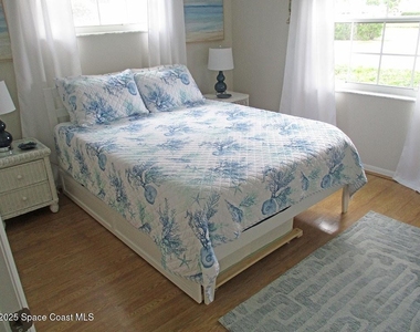 740 Lake Orchid Circle - Photo Thumbnail 13