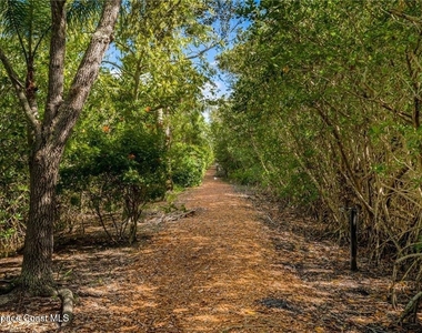 740 Lake Orchid Circle - Photo Thumbnail 22