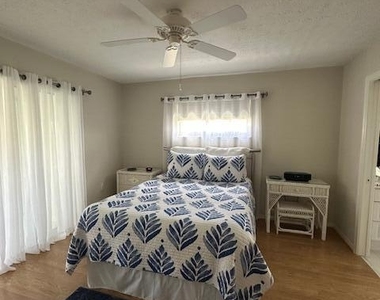 740 Lake Orchid Circle - Photo Thumbnail 15