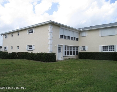 740 Lake Orchid Circle - Photo Thumbnail 6