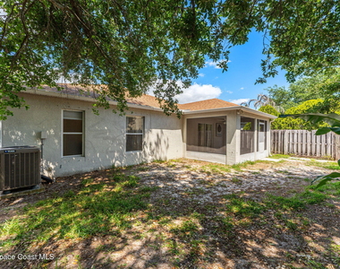 4211 Swanna Drive - Photo Thumbnail 4