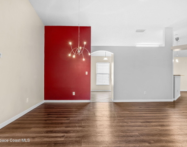 4211 Swanna Drive - Photo Thumbnail 12