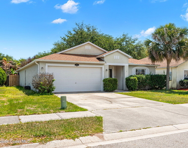 4211 Swanna Drive - Photo Thumbnail 3