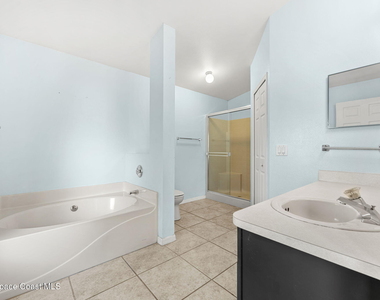 4211 Swanna Drive - Photo Thumbnail 30