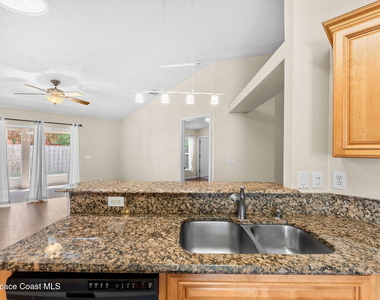 4211 Swanna Drive - Photo Thumbnail 23