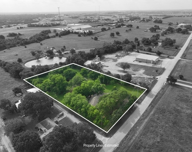 915 Farmers Road - Photo Thumbnail 3