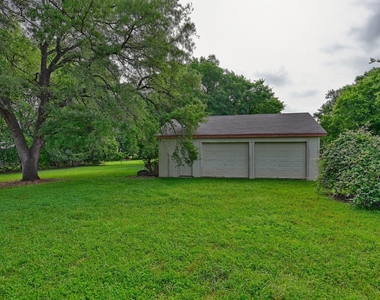 915 Farmers Road - Photo Thumbnail 16
