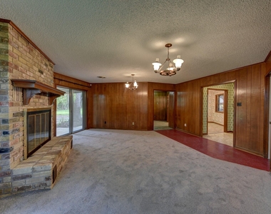 915 Farmers Road - Photo Thumbnail 1