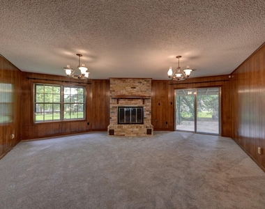 915 Farmers Road - Photo Thumbnail 20