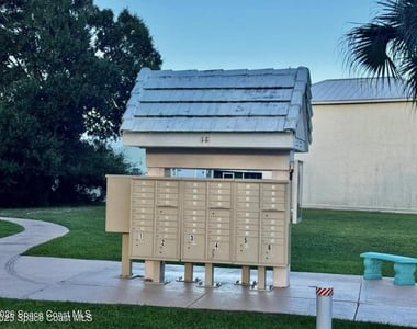 1196 Goldenrod Circle Ne - Photo Thumbnail 17
