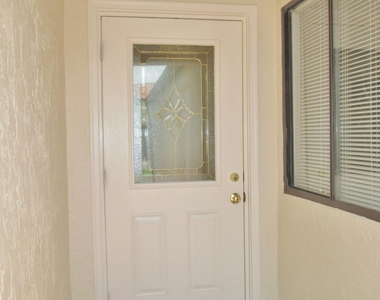 3261 Beach View Way - Photo Thumbnail 3