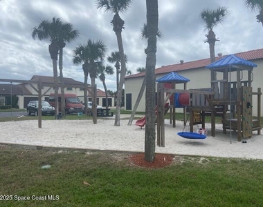 3261 Beach View Way - Photo Thumbnail 29