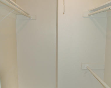 3261 Beach View Way - Photo Thumbnail 14