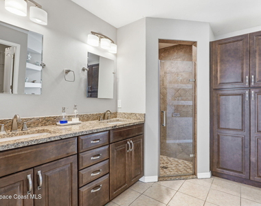 283 Umber Street Nw - Photo Thumbnail 2