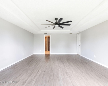 283 Umber Street Nw - Photo Thumbnail 8