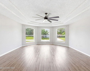 283 Umber Street Nw - Photo Thumbnail 6