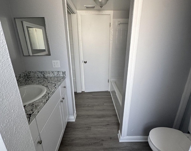 1800 South Street - Photo Thumbnail 6
