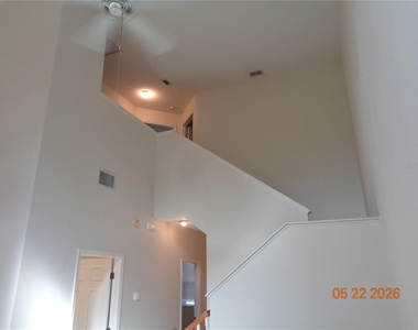 210 Woodhouse Lane - Photo Thumbnail 6