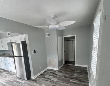 128 W North Street - Photo Thumbnail 5