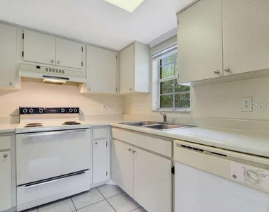 2690 Coral Landings Boulevard - Photo Thumbnail 5