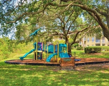 2690 Coral Landings Boulevard - Photo Thumbnail 21