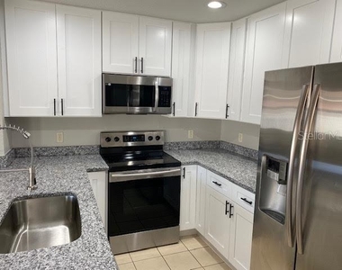 8427 Sw 136th Street - Photo Thumbnail 9